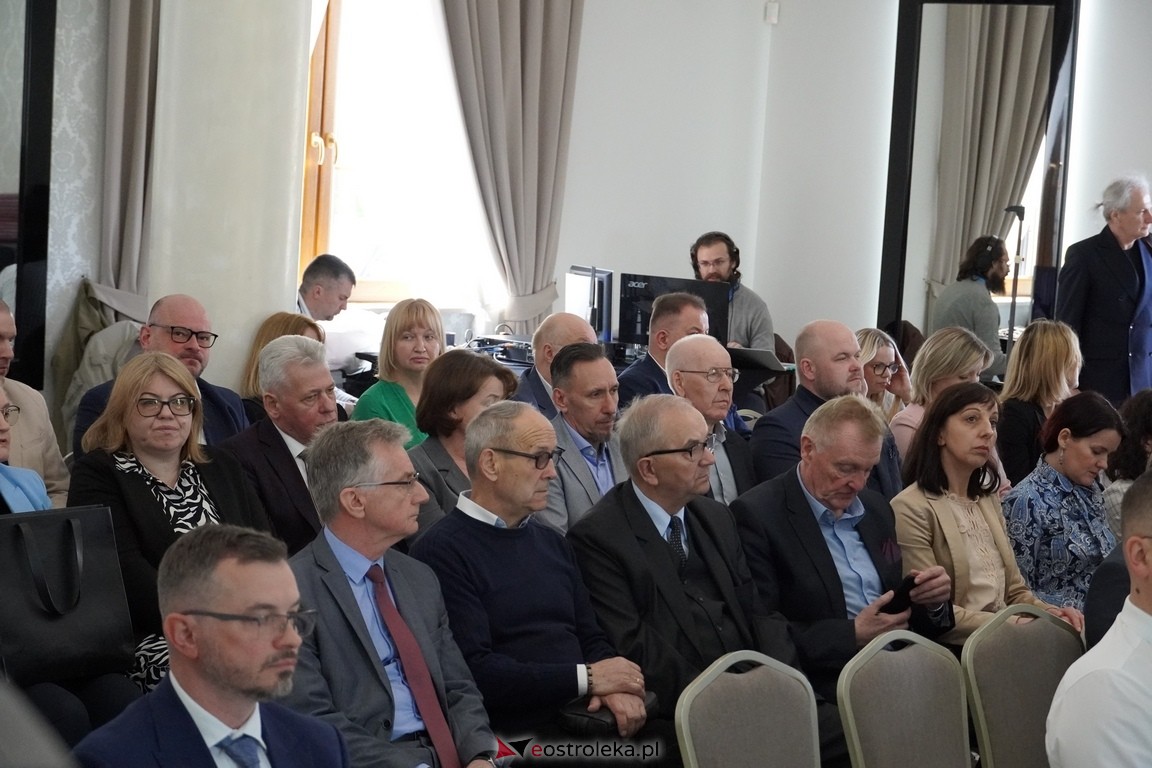 Ostatnia sesja rady miasta za nami. Zarzycki o prezydencie Kuliku: Zapisał się pan złotymi zgłoskami [25.04.2024]  - zdjęcie #16 - eOstroleka.pl