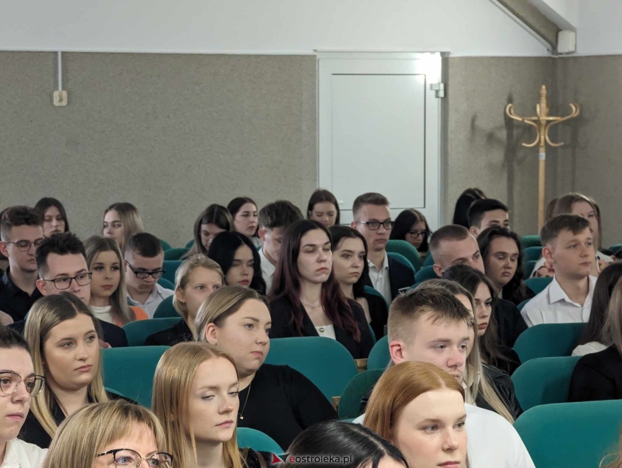 Zakończenie roku maturzystów ZSZ 4 w Ostrołęce [26.04.2024] - zdjęcie #5 - eOstroleka.pl