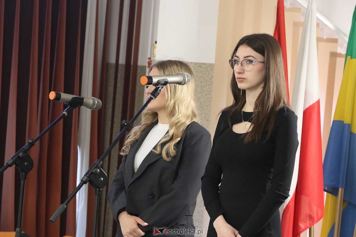 Zakończenie roku maturzystów ZSZ 4 w Ostrołęce [26.04.2024] - zdjęcie #11 - eOstroleka.pl