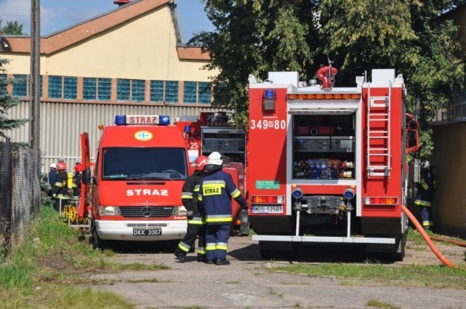 Ćwiczenia przeciwpożarowe w ostrołęckich zakładach mięsnych  (17 VIII 2011) - zdjęcie #3 - eOstroleka.pl