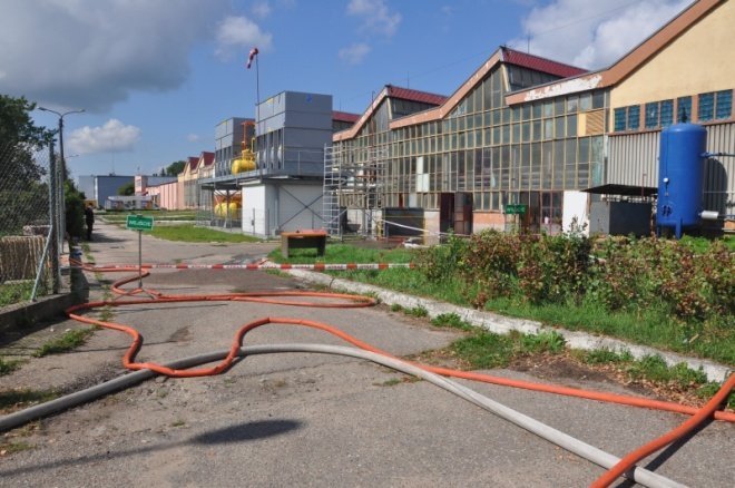Ćwiczenia przeciwpożarowe w ostrołęckich zakładach mięsnych  (17 VIII 2011) - zdjęcie #8 - eOstroleka.pl