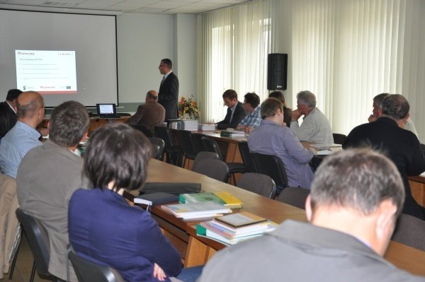 Spotkanie informacyjne Fundusze dla przedsiębiorców (16.IX.2011) - zdjęcie #10 - eOstroleka.pl