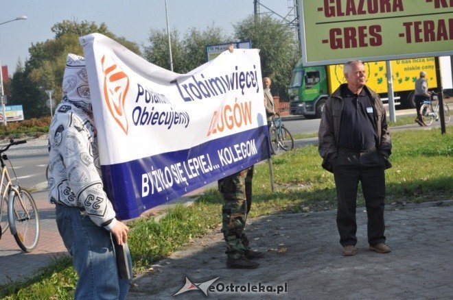 Tuskobus w Ostrołęce: „Polakom obiecujemy, zrobimy więcej długów” (27.IX.2011)  - zdjęcie #18 - eOstroleka.pl