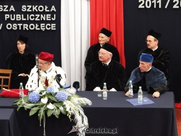 Inauguracja roku akademickiego na ostrołęckim WSAP (30.IX.2011) - zdjęcie #7 - eOstroleka.pl