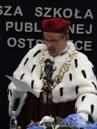 Inauguracja roku akademickiego na ostrołęckim WSAP (30.IX.2011) - zdjęcie #19 - eOstroleka.pl