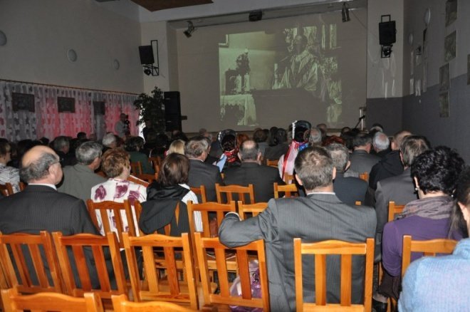 Lelis: II zjazd rodaków i przyjaciół ziemi kurpiowskiej w 15 lecie związku kurpiów (20.X.2011) - zdjęcie #8 - eOstroleka.pl