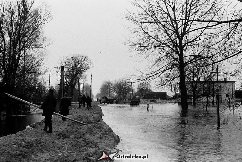 E. Gierek i W. Jaruzelski w Ostrołęce - powódź 1979r - zdjęcie #84 - eOstroleka.pl