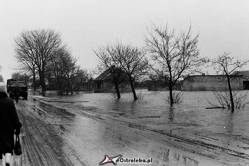 E. Gierek i W. Jaruzelski w Ostrołęce - powódź 1979r - zdjęcie #87 - eOstroleka.pl
