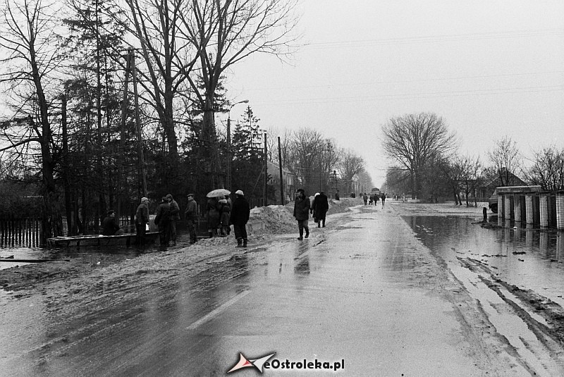 E. Gierek i W. Jaruzelski w Ostrołęce - powódź 1979r - zdjęcie #88 - eOstroleka.pl