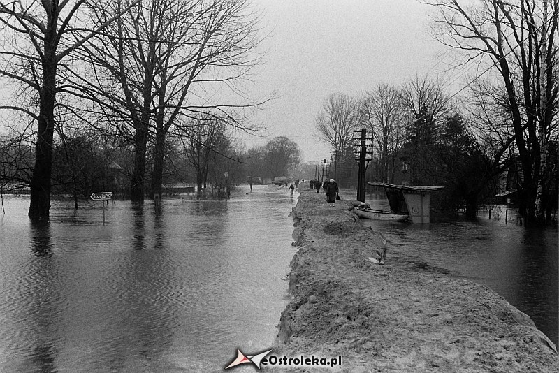 E. Gierek i W. Jaruzelski w Ostrołęce - powódź 1979r - zdjęcie #93 - eOstroleka.pl