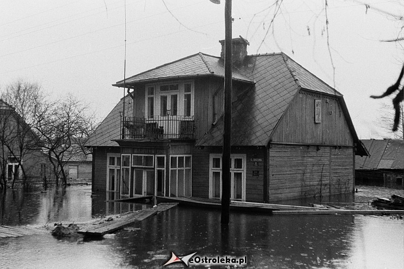 E. Gierek i W. Jaruzelski w Ostrołęce - powódź 1979r - zdjęcie #102 - eOstroleka.pl