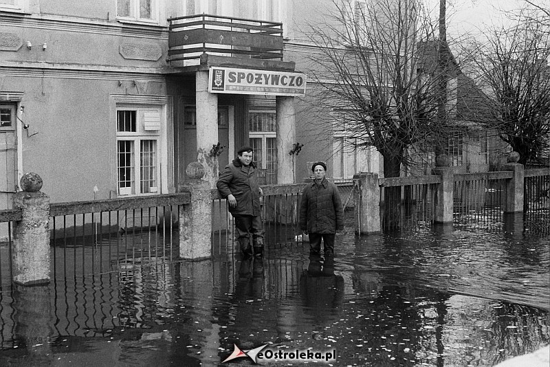 E. Gierek i W. Jaruzelski w Ostrołęce - powódź 1979r - zdjęcie #124 - eOstroleka.pl