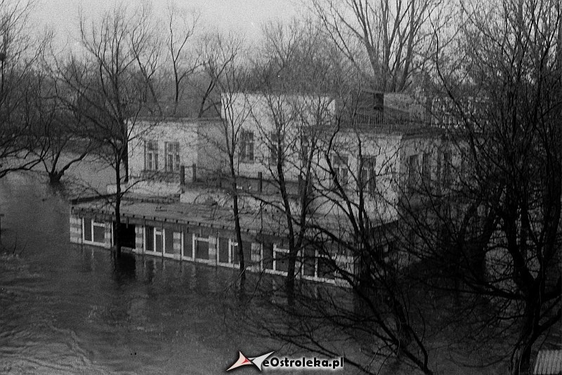 E. Gierek i W. Jaruzelski w Ostrołęce - powódź 1979r - zdjęcie #130 - eOstroleka.pl