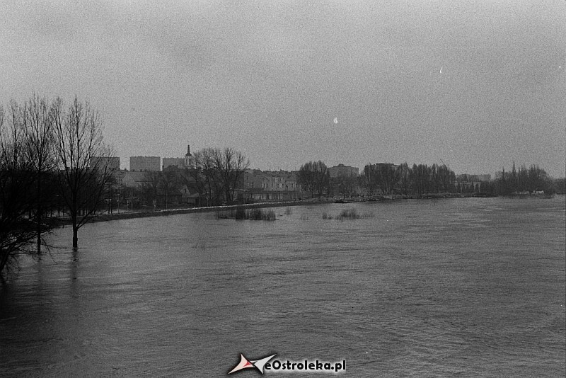 E. Gierek i W. Jaruzelski w Ostrołęce - powódź 1979r - zdjęcie #134 - eOstroleka.pl