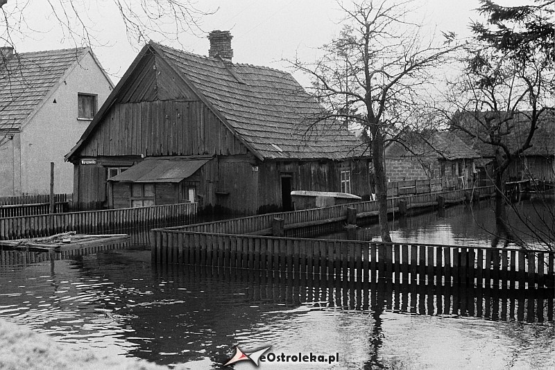E. Gierek i W. Jaruzelski w Ostrołęce - powódź 1979r - zdjęcie #144 - eOstroleka.pl
