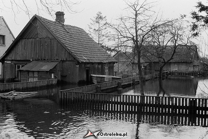 E. Gierek i W. Jaruzelski w Ostrołęce - powódź 1979r - zdjęcie #145 - eOstroleka.pl