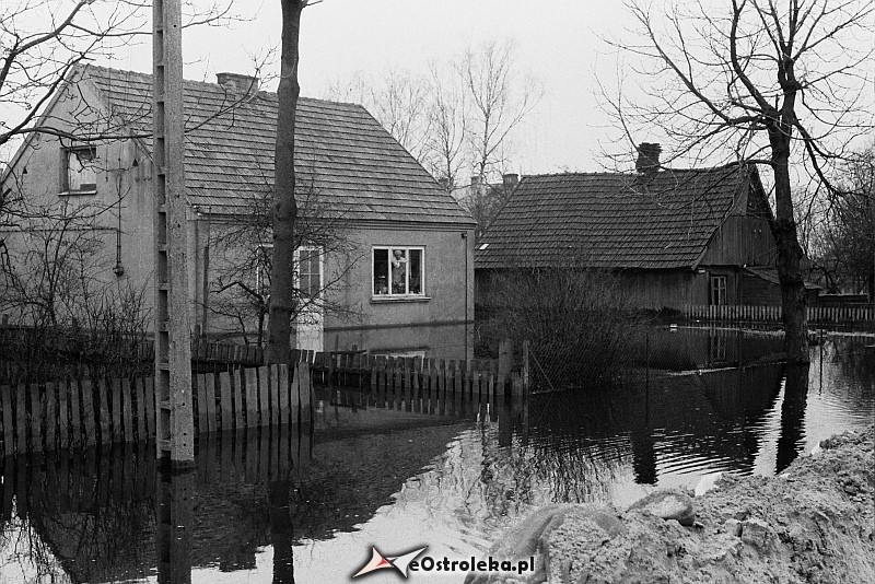 E. Gierek i W. Jaruzelski w Ostrołęce - powódź 1979r - zdjęcie #146 - eOstroleka.pl