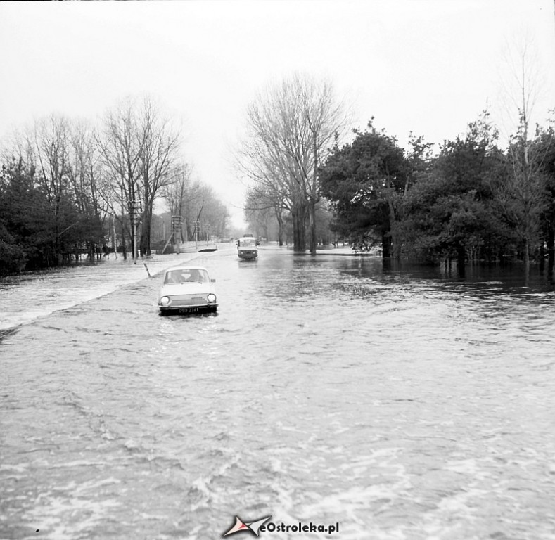 E. Gierek i W. Jaruzelski w Ostrołęce - powódź 1979r - zdjęcie #149 - eOstroleka.pl