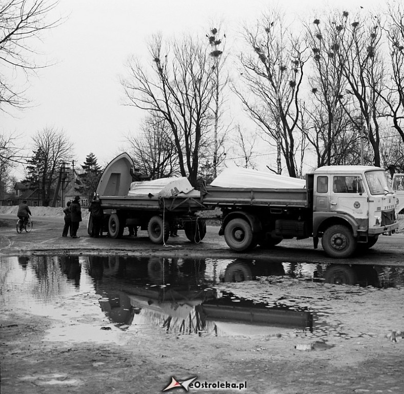 E. Gierek i W. Jaruzelski w Ostrołęce - powódź 1979r - zdjęcie #161 - eOstroleka.pl