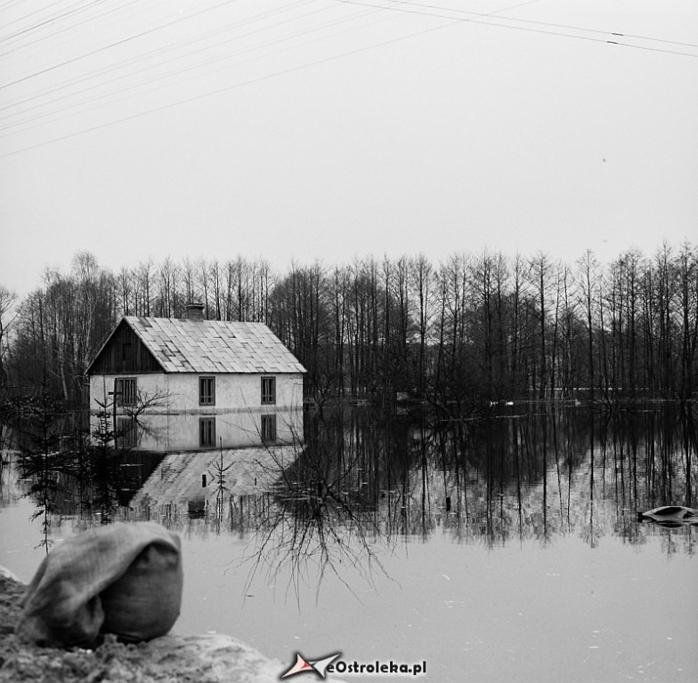E. Gierek i W. Jaruzelski w Ostrołęce - powódź 1979r - zdjęcie #162 - eOstroleka.pl