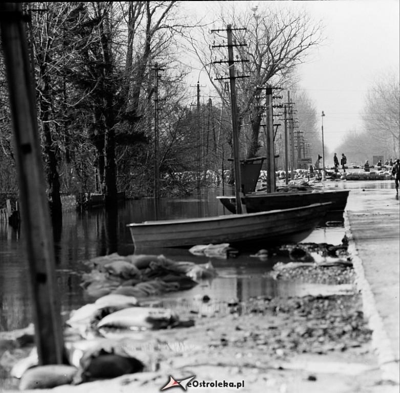 E. Gierek i W. Jaruzelski w Ostrołęce - powódź 1979r - zdjęcie #179 - eOstroleka.pl