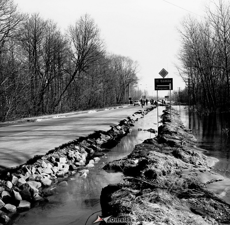 E. Gierek i W. Jaruzelski w Ostrołęce - powódź 1979r - zdjęcie #183 - eOstroleka.pl
