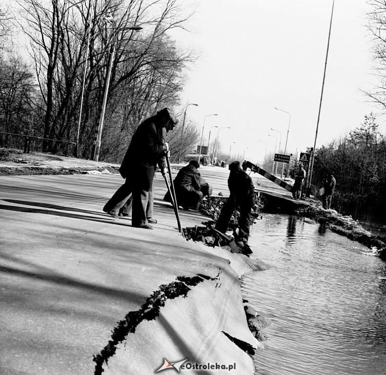 E. Gierek i W. Jaruzelski w Ostrołęce - powódź 1979r - zdjęcie #184 - eOstroleka.pl