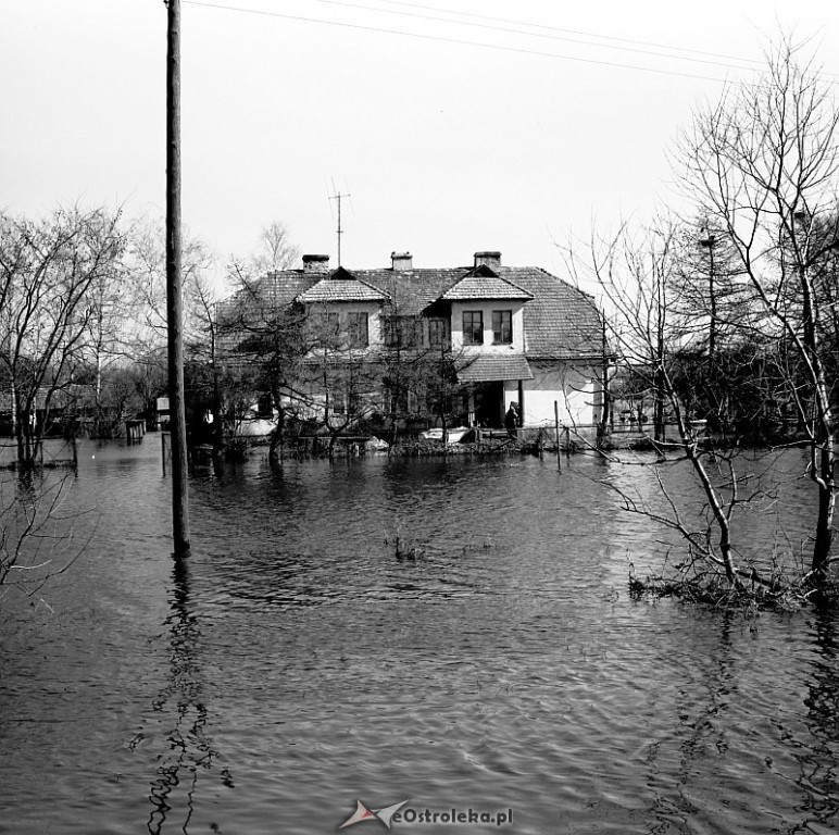 E. Gierek i W. Jaruzelski w Ostrołęce - powódź 1979r - zdjęcie #185 - eOstroleka.pl