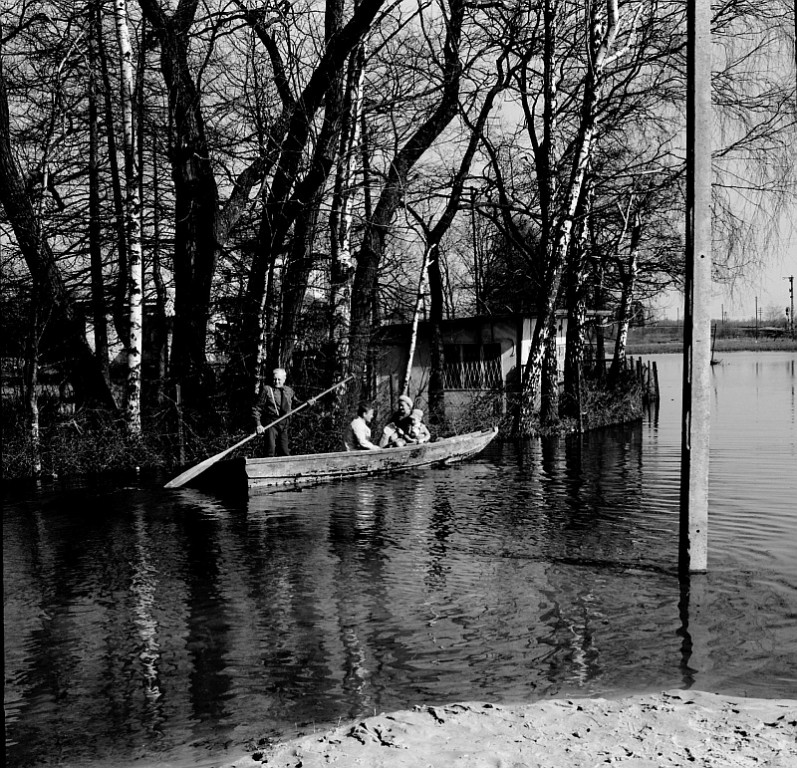 E. Gierek i W. Jaruzelski w Ostrołęce - powódź 1979r - zdjęcie #226 - eOstroleka.pl