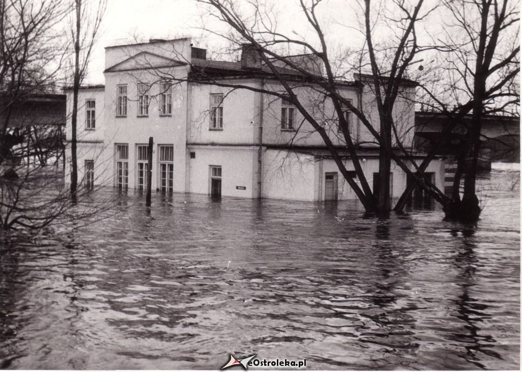 E. Gierek i W. Jaruzelski w Ostrołęce - powódź 1979r - zdjęcie #25 - eOstroleka.pl