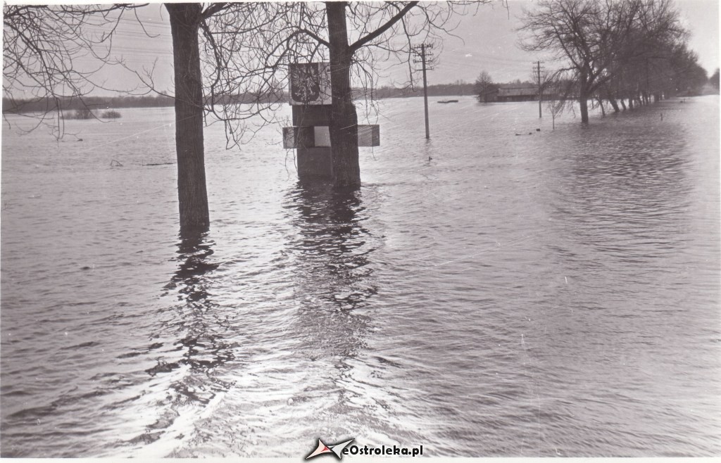 E. Gierek i W. Jaruzelski w Ostrołęce - powódź 1979r - zdjęcie #35 - eOstroleka.pl