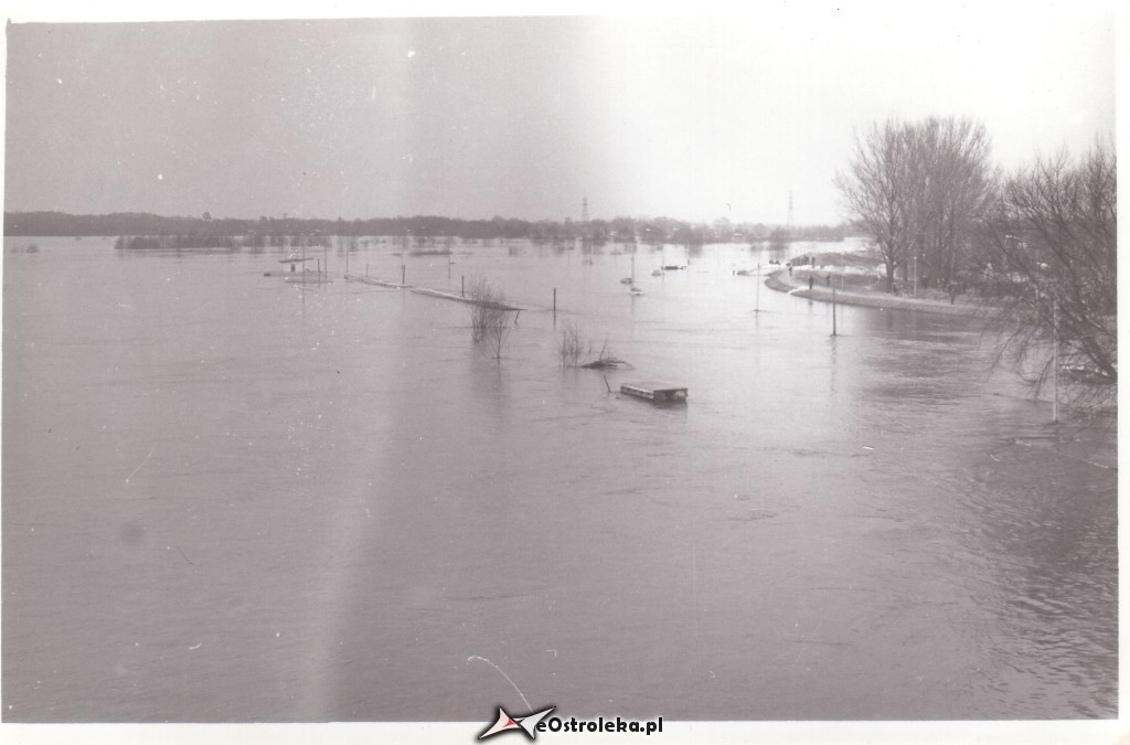 E. Gierek i W. Jaruzelski w Ostrołęce - powódź 1979r - zdjęcie #51 - eOstroleka.pl