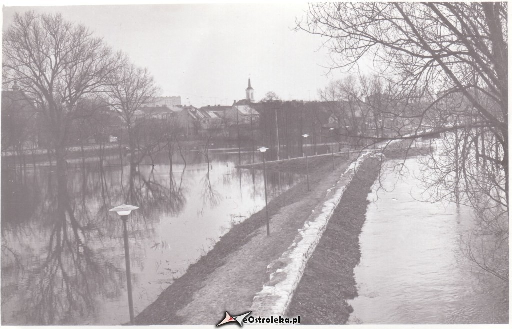 E. Gierek i W. Jaruzelski w Ostrołęce - powódź 1979r - zdjęcie #52 - eOstroleka.pl
