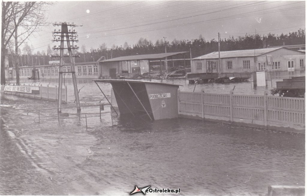 E. Gierek i W. Jaruzelski w Ostrołęce - powódź 1979r - zdjęcie #55 - eOstroleka.pl
