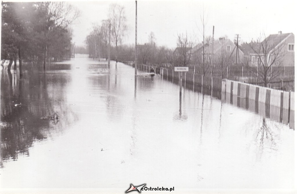 E. Gierek i W. Jaruzelski w Ostrołęce - powódź 1979r - zdjęcie #59 - eOstroleka.pl