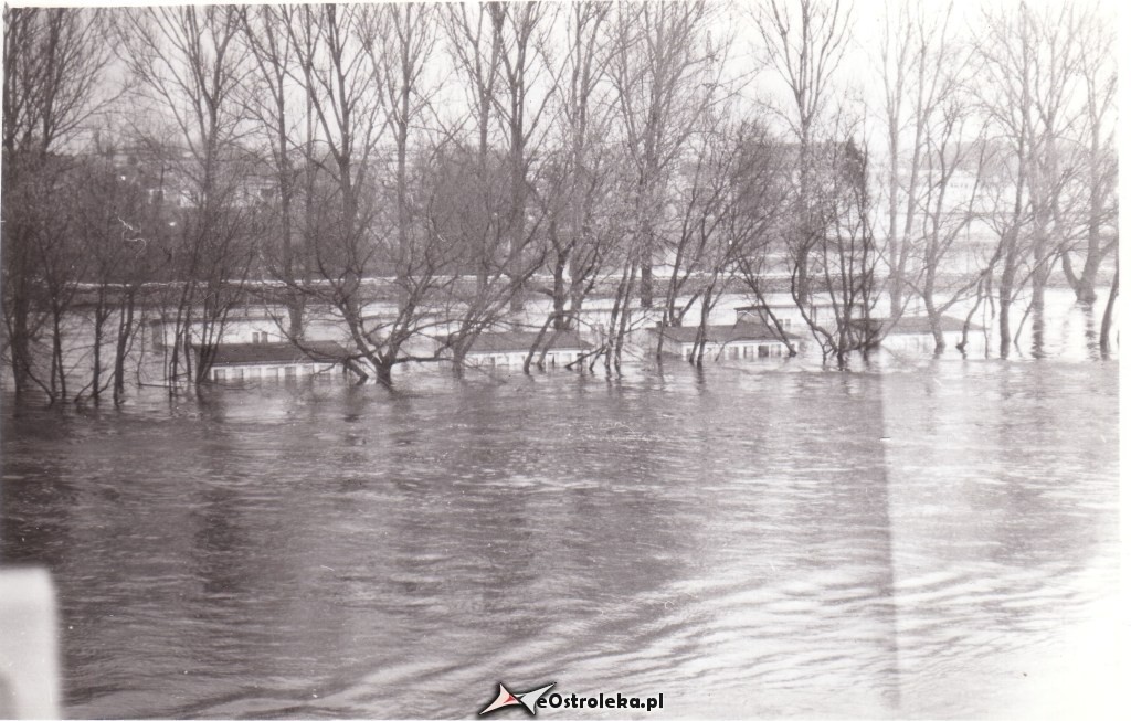 E. Gierek i W. Jaruzelski w Ostrołęce - powódź 1979r - zdjęcie #61 - eOstroleka.pl