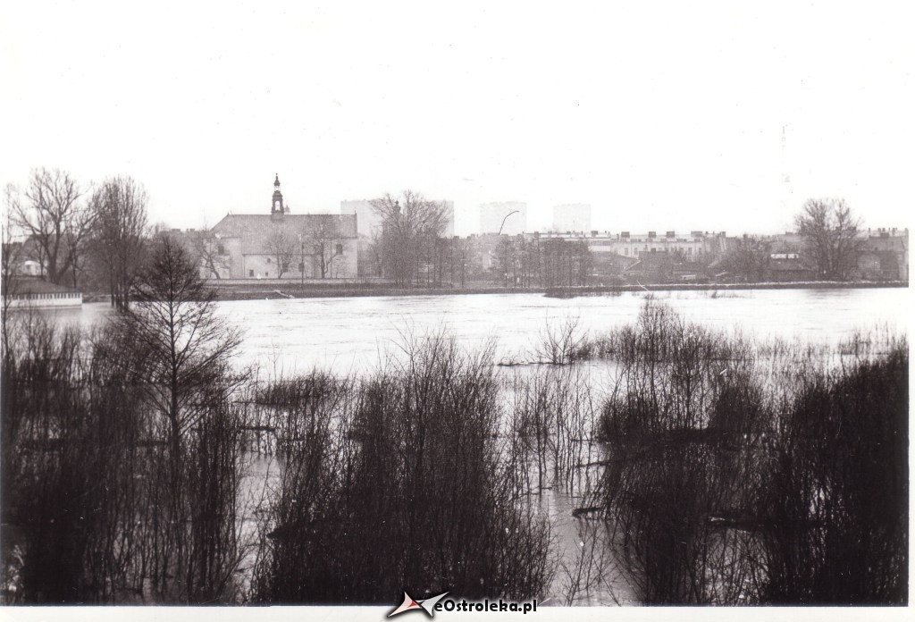 E. Gierek i W. Jaruzelski w Ostrołęce - powódź 1979r - zdjęcie #70 - eOstroleka.pl