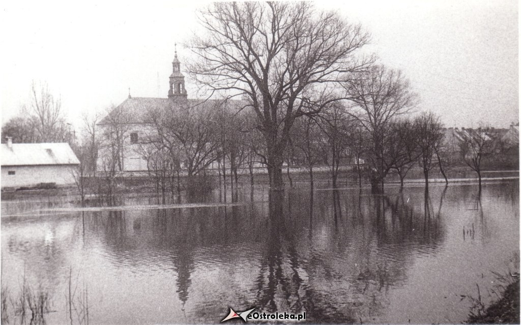 E. Gierek i W. Jaruzelski w Ostrołęce - powódź 1979r - zdjęcie #73 - eOstroleka.pl