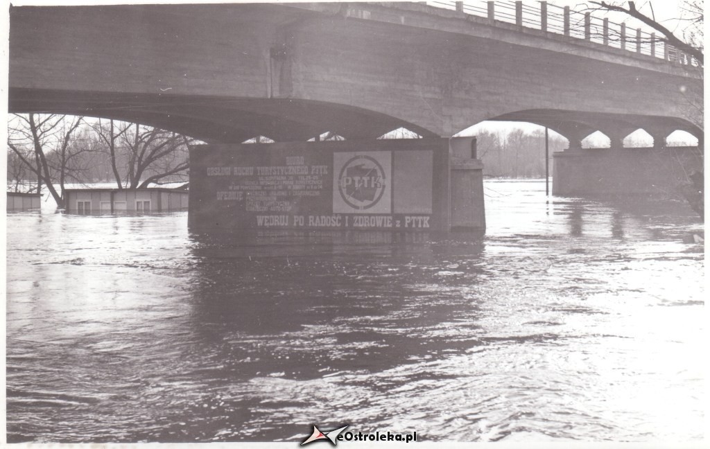 E. Gierek i W. Jaruzelski w Ostrołęce - powódź 1979r - zdjęcie #76 - eOstroleka.pl