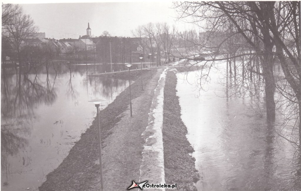 E. Gierek i W. Jaruzelski w Ostrołęce - powódź 1979r - zdjęcie #77 - eOstroleka.pl