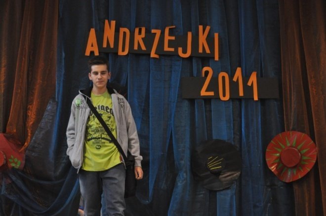 Andrzejki w ZSZ 2: Uczniowie sprawdzali swoją przyszłość  - zdjęcie #21 - eOstroleka.pl