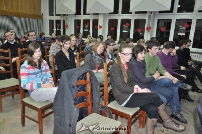 Debata Walentynkowa: „Pragnąć czy pożądać? Wszyscy chcą kochać - czyli porozmawiajmy o związkach”  [17,II,2012] - zdjęcie #22 - eOstroleka.pl