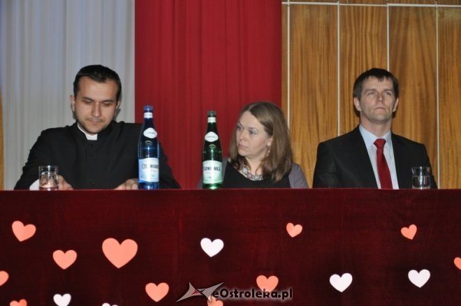 Debata Walentynkowa: „Pragnąć czy pożądać? Wszyscy chcą kochać - czyli porozmawiajmy o związkach”  [17,II,2012] - zdjęcie #30 - eOstroleka.pl