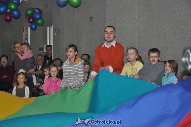 Choinka osiedla Dzieci Polskich [21.II.2012] - zdjęcie #15 - eOstroleka.pl