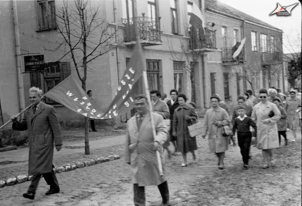 Pochódy 1 majowe 1958 - 1980 - zdjęcie #16 - eOstroleka.pl
