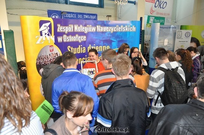 Młodzieżowe Targi Edukacji i Pracy [23.03.2012] - zdjęcie #13 - eOstroleka.pl