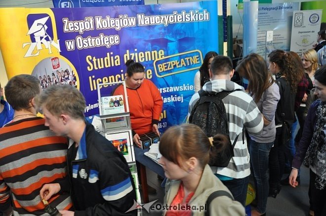 Młodzieżowe Targi Edukacji i Pracy [23.03.2012] - zdjęcie #14 - eOstroleka.pl