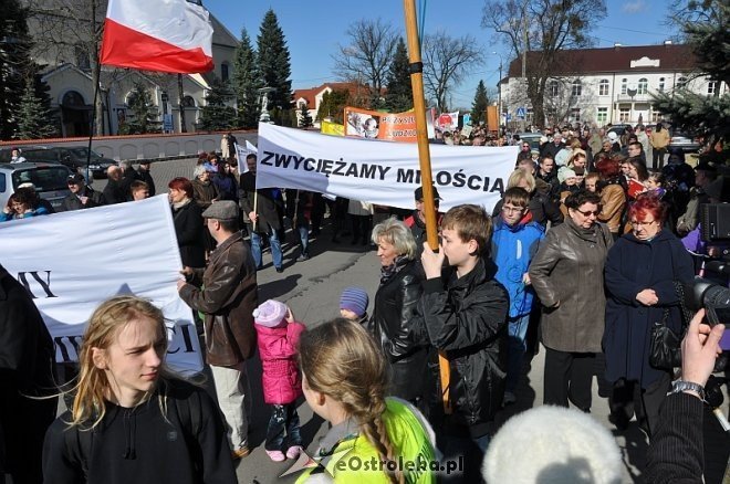 Marsz dla życia i rodziny [25.03.2012] - zdjęcie #2 - eOstroleka.pl