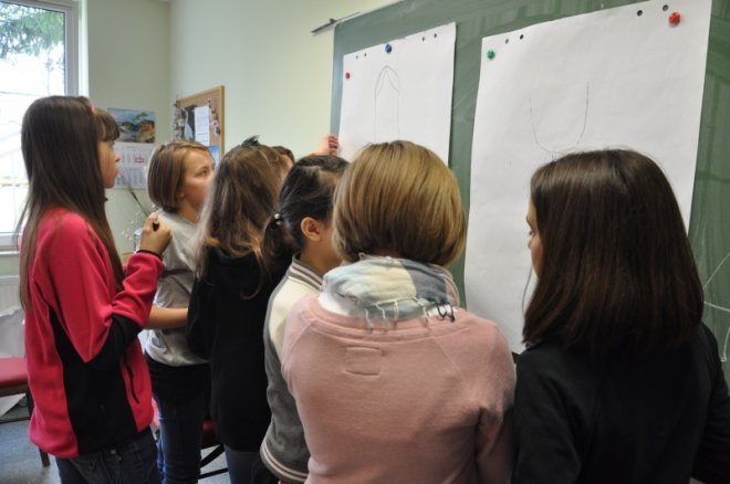 Uczniowie STO wysłuchali powieści Mama, Kaśka, ja i gangsterzy [20.IV.2012] - zdjęcie #3 - eOstroleka.pl