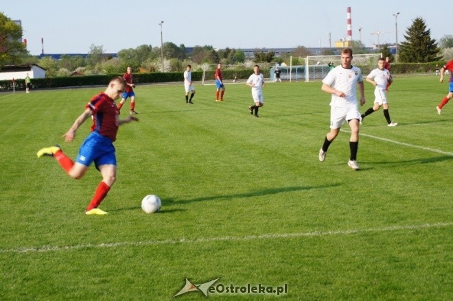 III liga: Narew Ostrołęka - Start Otwock [2.05.2012] - zdjęcie #5 - eOstroleka.pl